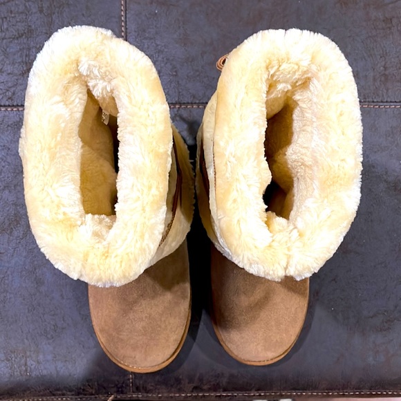 🌼Cozy Boots🌼 - Picture 5 of 11